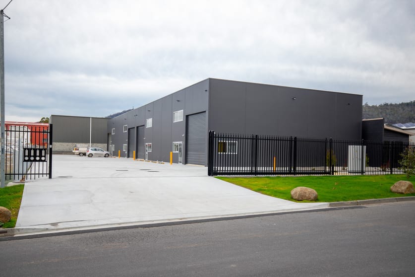 Click to view all images Unit 1/16 Maxwells Road Cambridge TAS 7170 - Image 1