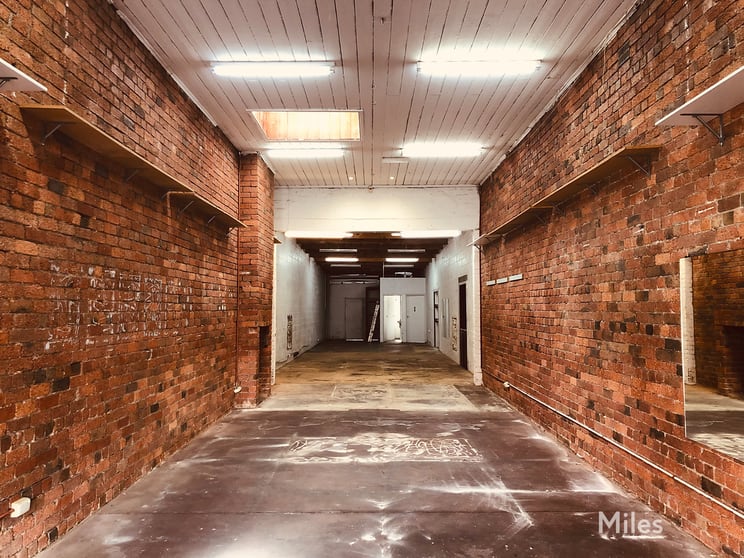 Click to view all images 1183 Glen Huntly Road Glen Huntly VIC 3163 - Image 3
