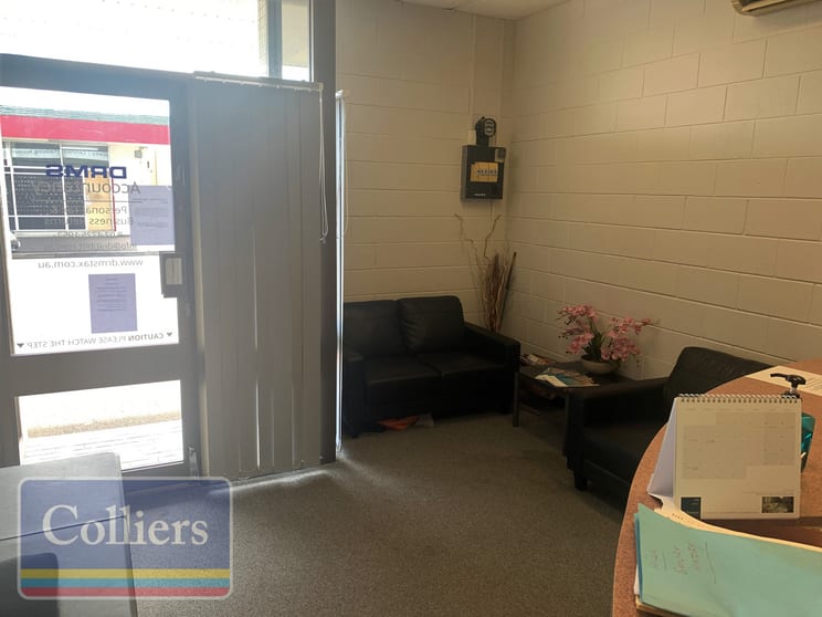 Click to view all images Tenancy 4/238 Charters Towers Road Hermit Park QLD 4812 - Image 3