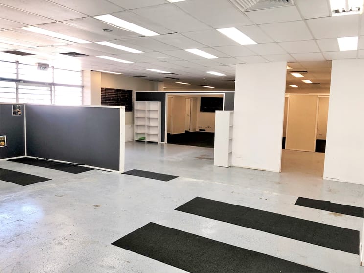 Click to view all images 218 Lutwyche Road Windsor QLD 4030 - Image 3