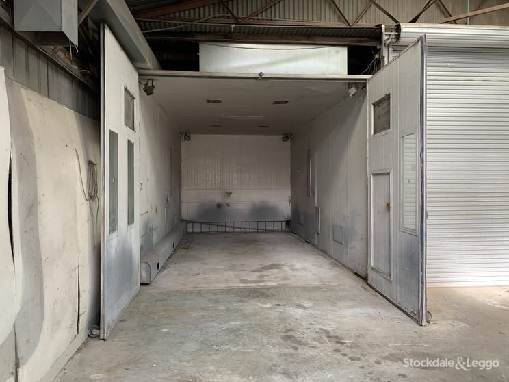 Click to view all images 40 Benalla Road Shepparton VIC 3630 - Image 3