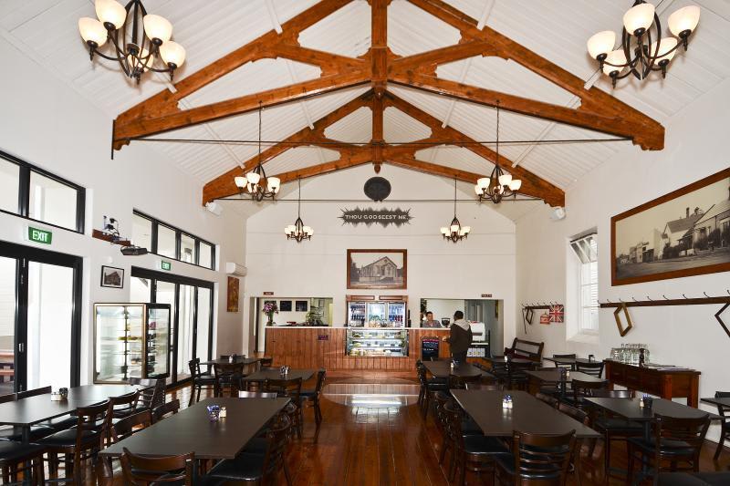 Click to view all images 10 Little Ryrie Street Geelong VIC 3220 - Image 3
