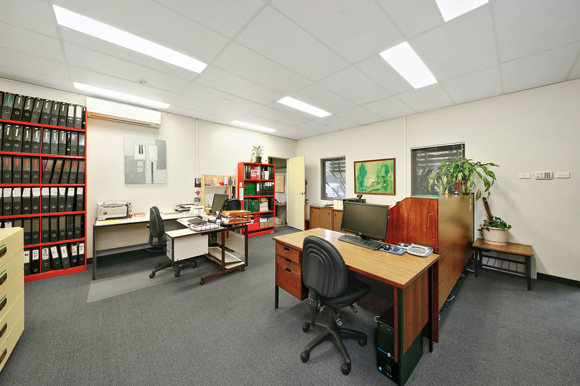 Click to view all images 8/17 Green Street Banksmeadow NSW 2019 - Image 2
