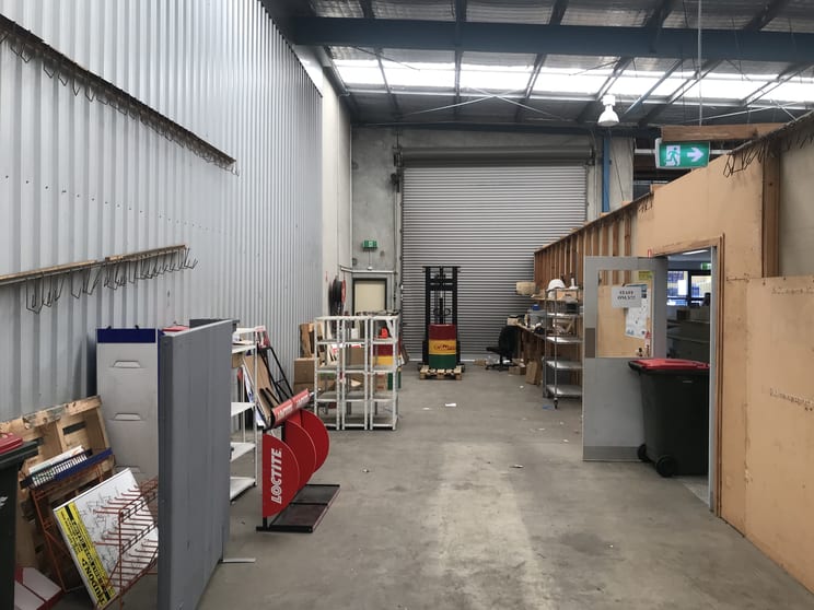 Click to view all images 3/22-24 Aerodrome Road Caboolture QLD 4510 - Image 3