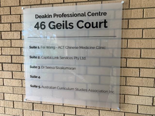 Click to view all images Unit 4/46 Geils Court Deakin ACT 2600 - Image 4