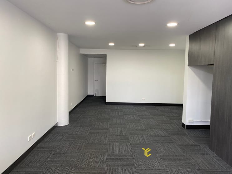Click to view all images 113 Breakfast Creek Road Newstead QLD 4006 - Image 3