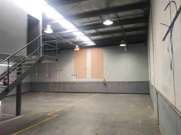 Click to view all images Unit 8/29 Helles Avenue Moorebank NSW 2170 - Image 3