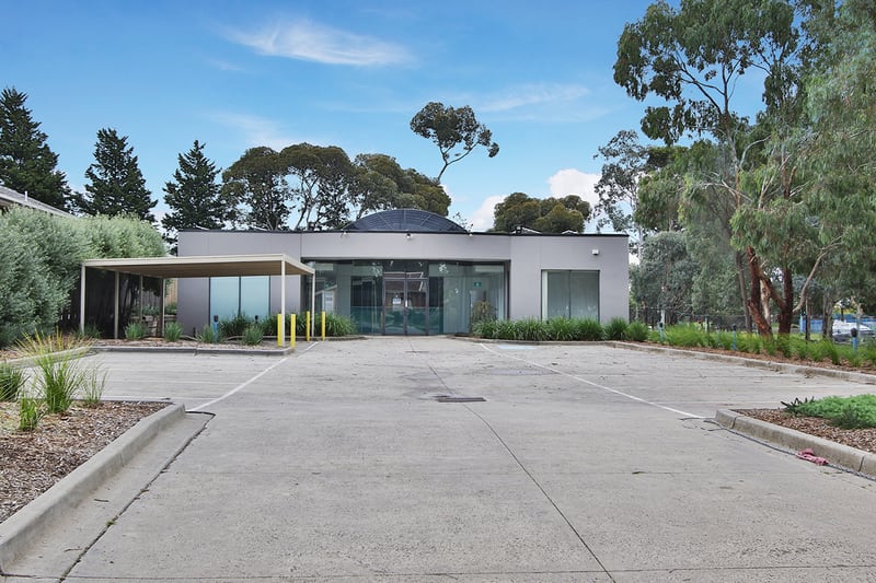 Click to view all images 2 Sunrise Drive Greensborough VIC 3088 - Image 1