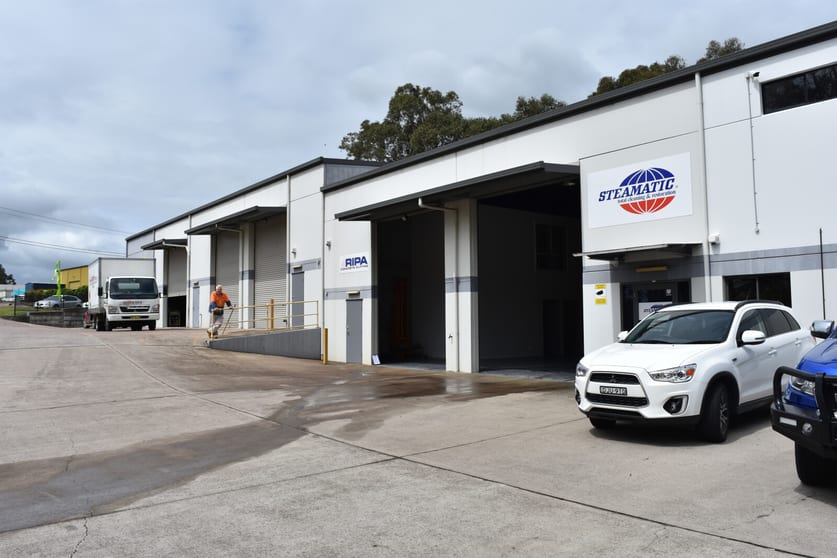 Click to view all images Unit 3, 39 Glenwood Drive Thornton NSW 2322 - Image 2