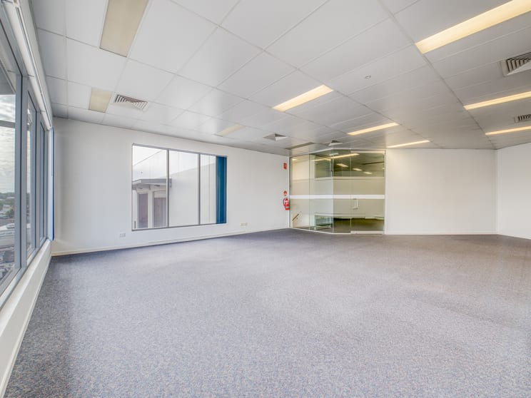 Click to view all images 11/20 Archerfield Road Darra QLD 4076 - Image 3