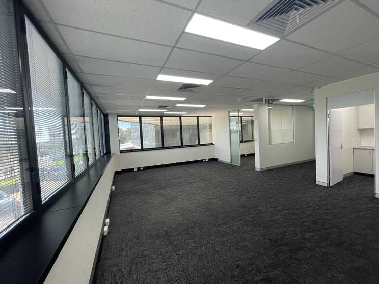 Click to view all images 8/125 Main Street Blacktown NSW 2148 - Image 3