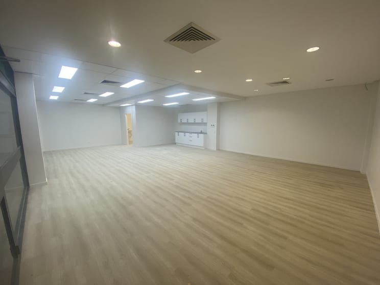Click to view all images 5/57-61 Mitchell Street North Ward QLD 4810 - Image 3