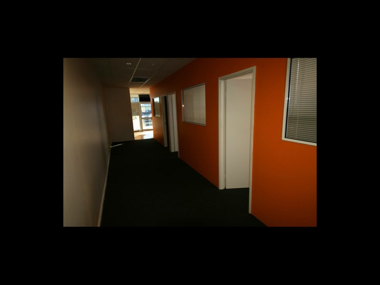 Click to view all images Shop 6/119 Beach Road South Bunbury WA 6230 - Image 3