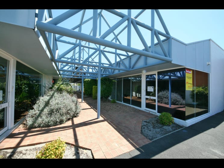 Click to view all images Unit 2/30 Forrest Avenue South Bunbury WA 6230 - Image 1