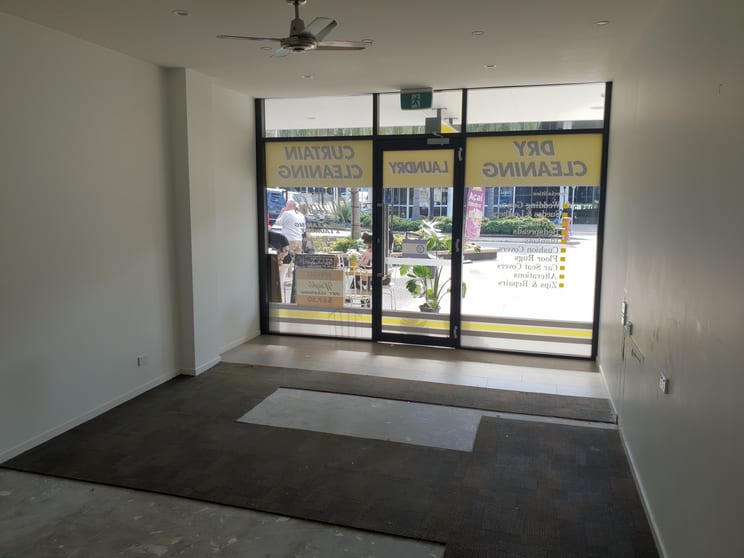 Click to view all images Shop 7/90-100 Griffith Street Coolangatta QLD 4225 - Image 3