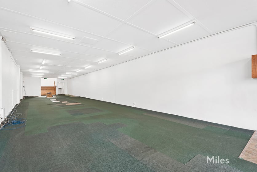 Click to view all images 183 Upper Heidelberg Road Ivanhoe VIC 3079 - Image 2