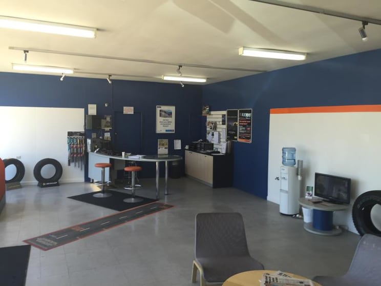 Click to view all images 160 Byng Street Orange NSW 2800 - Image 2