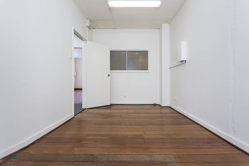 Click to view all images Level 1/18 - 20 Adelaide Street Fremantle WA 6160 - Image 3
