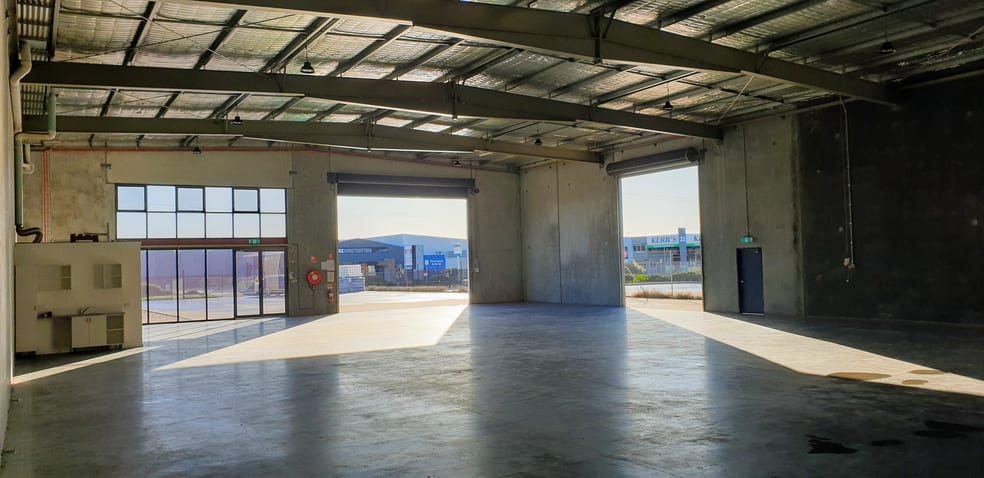 Click to view all images 1/18 Essington Street Grovedale VIC 3216 - Image 2