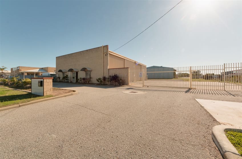Click to view all images 8 Quarry Way Mandurah WA 6210 - Image 1