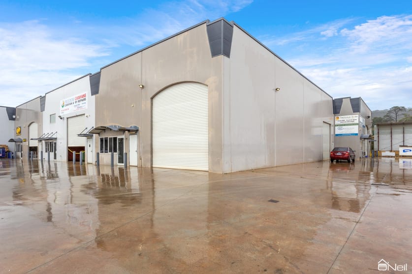 Click to view all images 25 Keates Road Armadale WA 6112 - Image 3