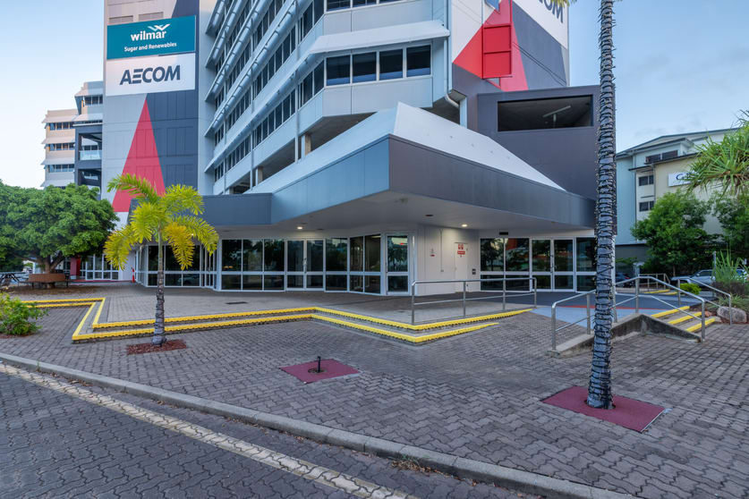 Click to view all images 7 Tomlins Street South Townsville QLD 4810 - Image 3