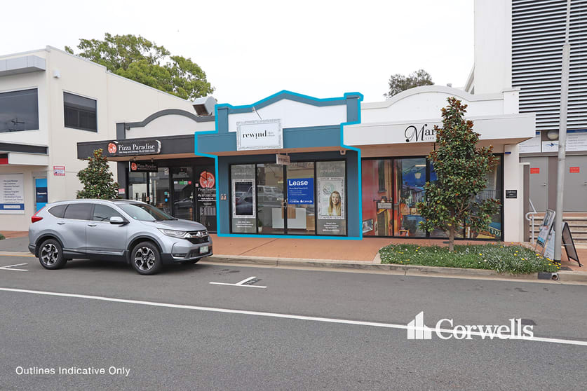 Click to view all images 2/20 Grice Avenue Paradise Point QLD 4216 - Image 1