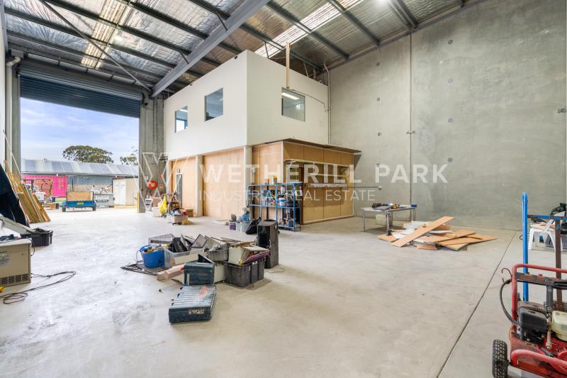 Click to view all images Smithfield NSW 2164 - Image 2
