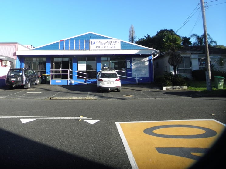 Click to view all images 4a Wells Street East Gosford NSW 2250 - Image 2
