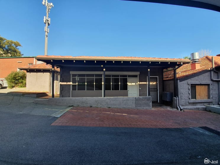 Click to view all images 222B Jull Street Armadale WA 6112 - Image 1