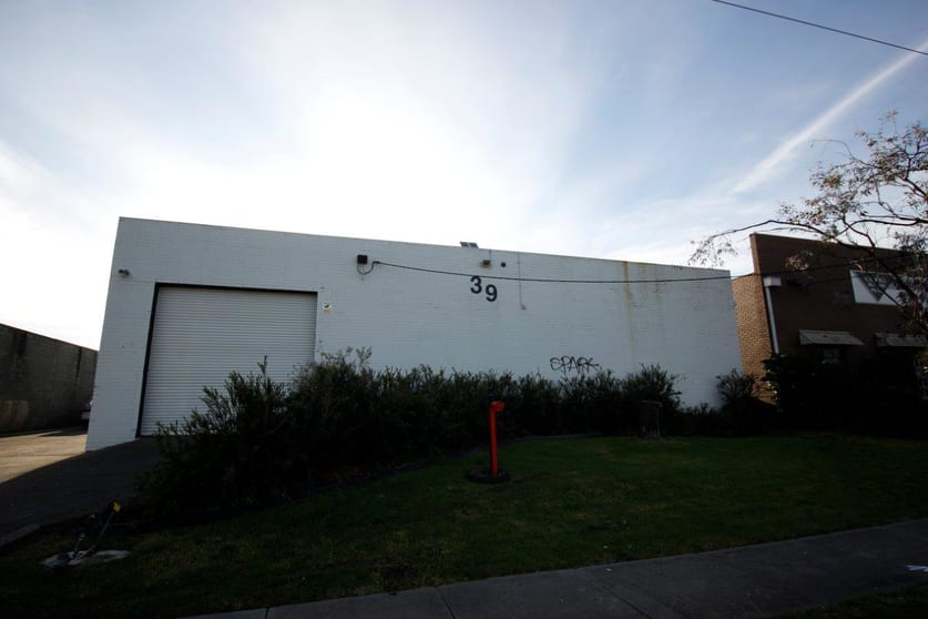 Click to view all images 1/39 Power Road Bayswater VIC 3153 - Image 3