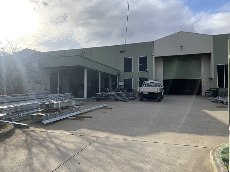 Click to view all images 46 Chelmsford Street Williamstown VIC 3016 - Image 1