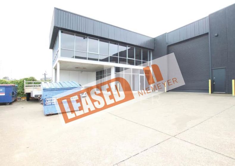 Click to view all images Unit 1/11 Pat Devlin Close Chipping Norton NSW 2170 - Image 1