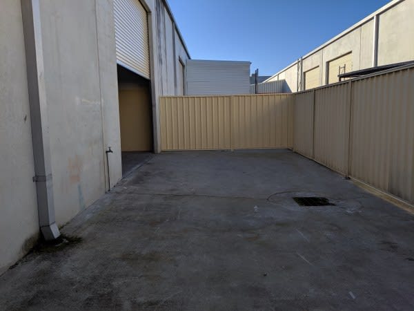 Click to view all images 6/37 Oxleigh Dr Malaga WA 6090 - Image 2