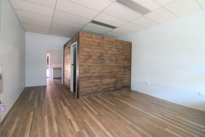 Click to view all images 2/4 Duggan Street Toowoomba City QLD 4350 - Image 3