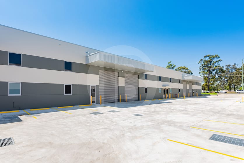 Click to view all images 4 or 7/104 HAM STREET South Windsor NSW 2756 - Image 3