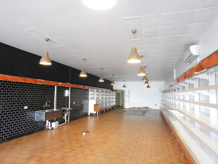 Click to view all images 783 Centre Road Bentleigh East VIC 3165 - Image 3
