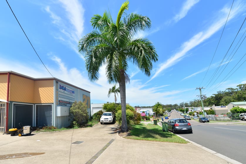 Click to view all images Unit 3/27 Enterprise Street Kunda Park QLD 4556 - Image 1