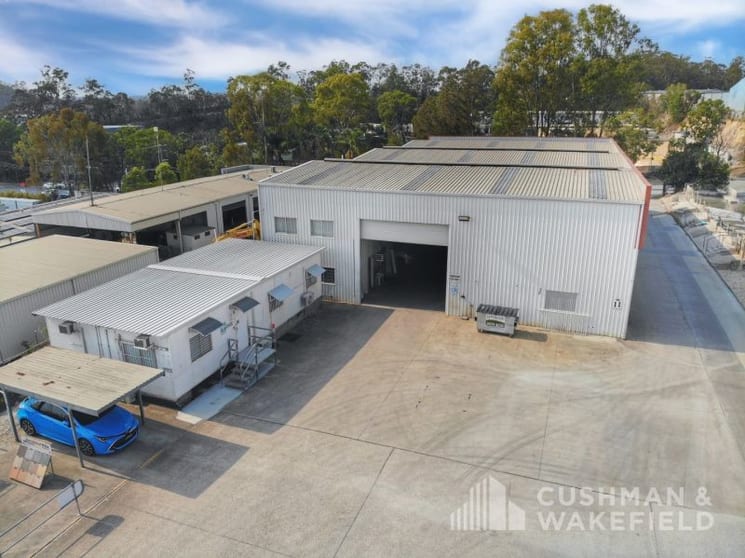 Click to view all images 11-15 Bee Court Burleigh Heads QLD 4220 - Image 2