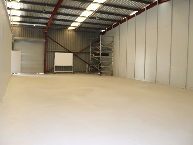 Click to view all images Bay 3a/10 Elizabeth Avenue Taree NSW 2430 - Image 3