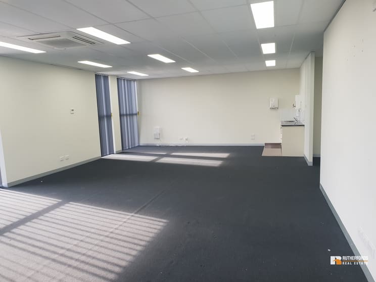 4 Ravenhall Way Ravenhall VIC 3023 - Image 3