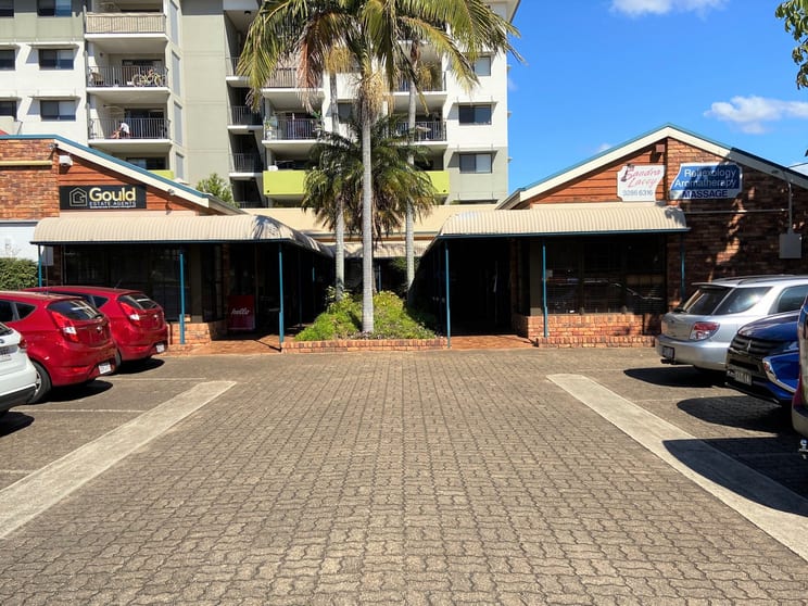 Click to view all images 4/203-205 Middle Street Cleveland QLD 4163 - Image 1
