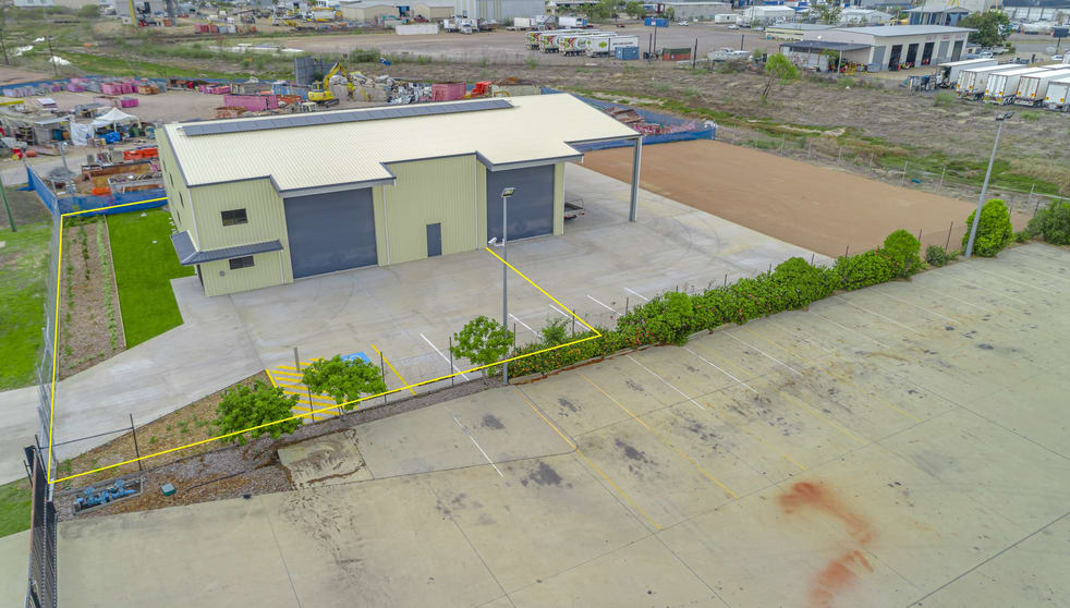 Click to view all images 18 Elquestro Way Bohle QLD 4818 - Image 2