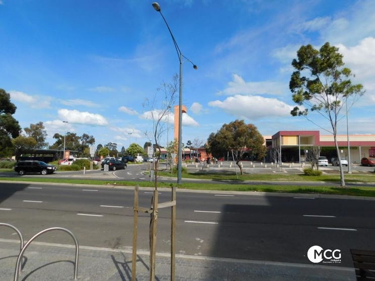 Click to view all images B7/93 Furlong Road Cairnlea VIC 3023 - Image 3