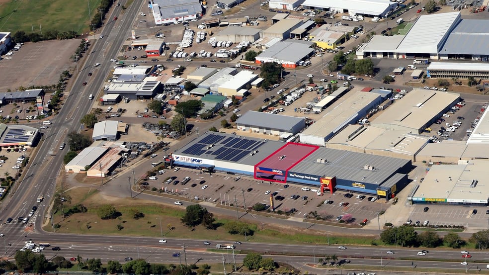 Click to view all images Unit 3/216-230 Woolcock Street Currajong QLD 4812 - Image 1
