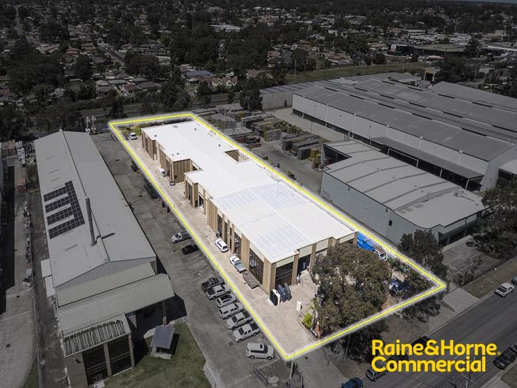 Click to view all images Unit 9/8 Kerr Road Ingleburn NSW 2565 - Image 3