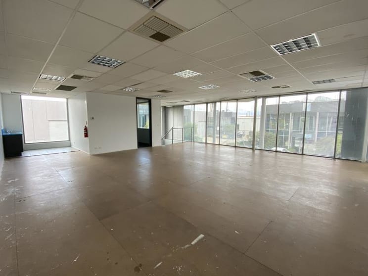 Click to view all images Unit/3-200 Turner Street Port Melbourne VIC 3207 - Image 3