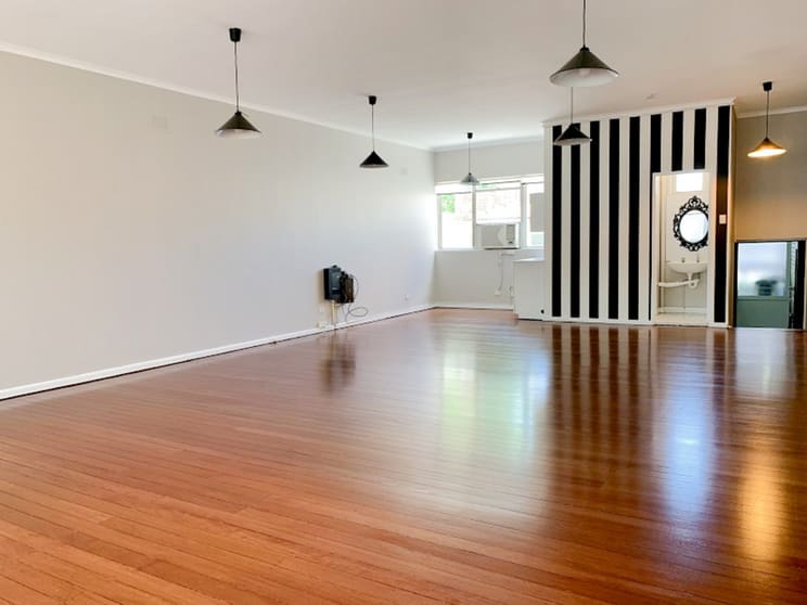 Click to view all images 3/102 Alexander Street Crows Nest NSW 2065 - Image 2