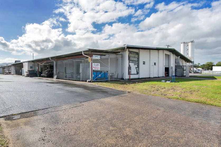 Click to view all images 13/2-4 Toohey Street Portsmith QLD 4870 - Image 2