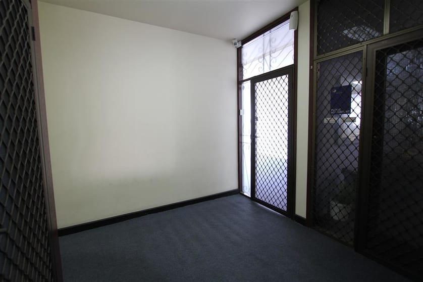 Click to view all images Suite 1/7-9 President Avenue Caringbah NSW 2229 - Image 2